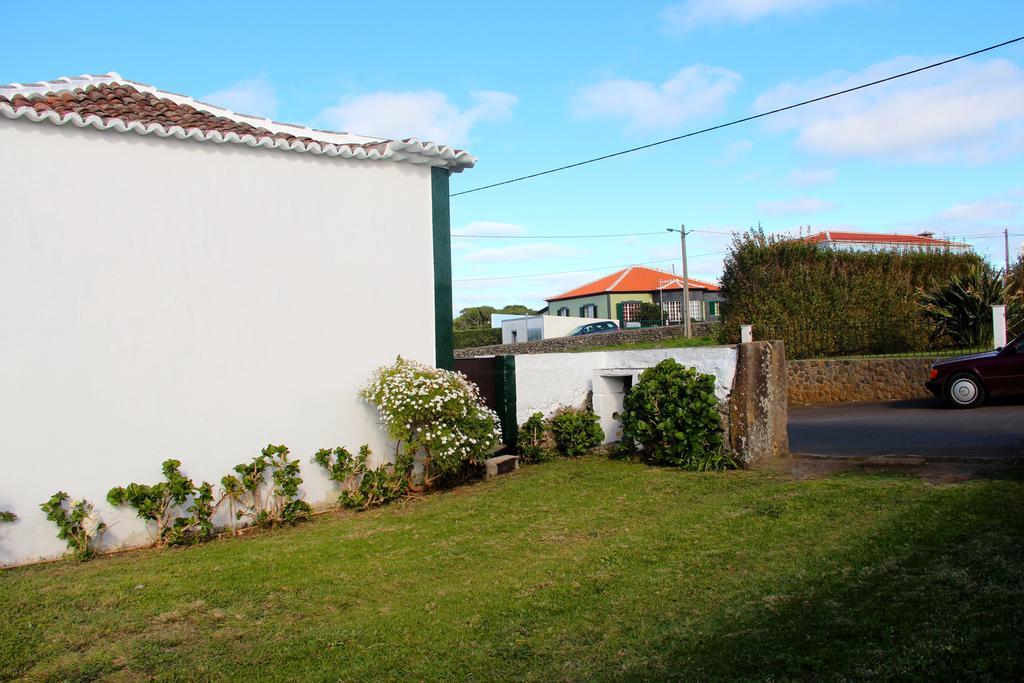 Casa Do Sr. Alberto Villa Praia da Vitoria Exterior photo
