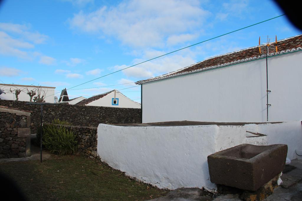 Casa Do Sr. Alberto Villa Praia da Vitoria Exterior photo